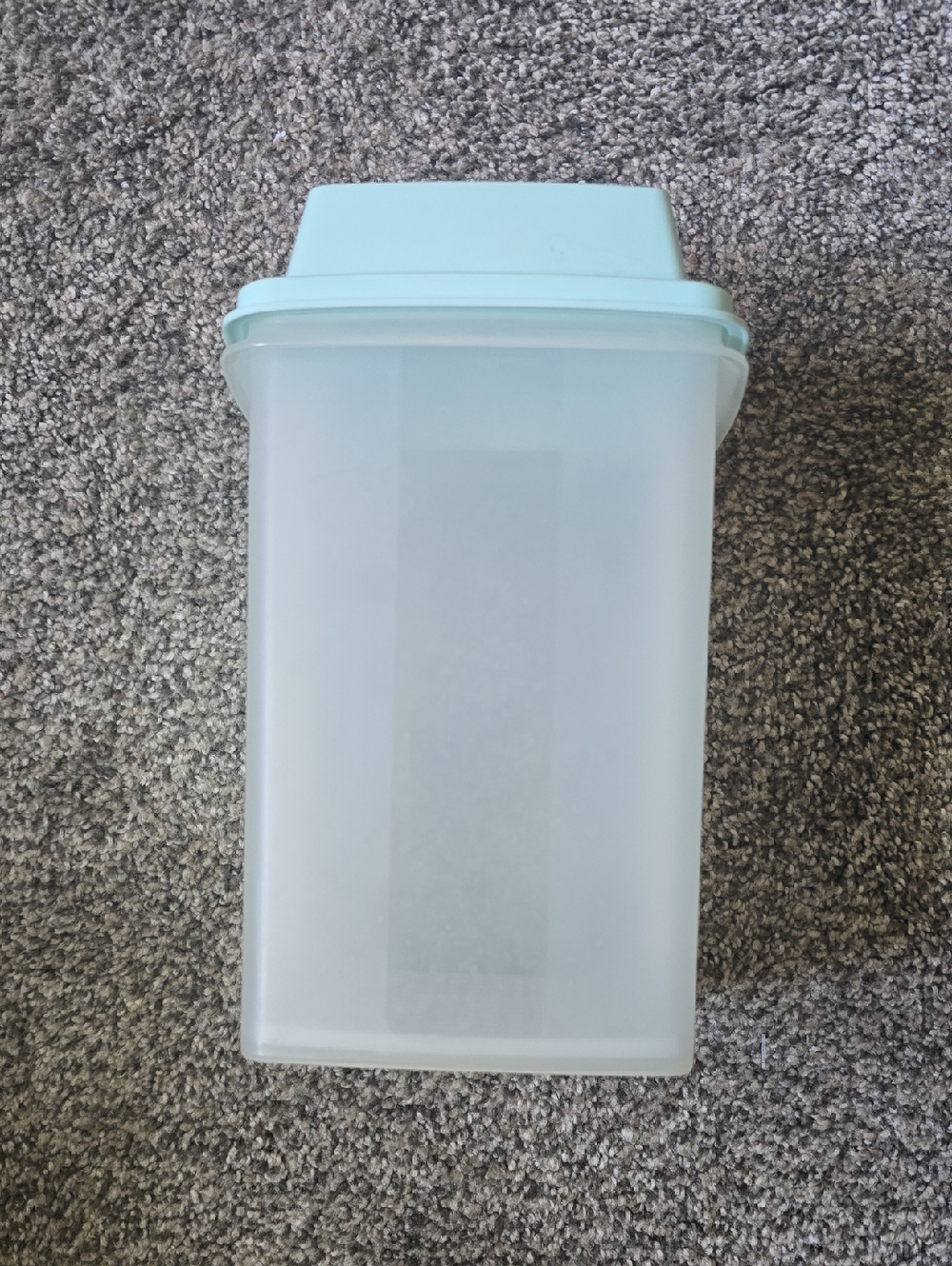 TUPPERWARE Airtight Mint Plastic Kitchen Storage Pickle Container